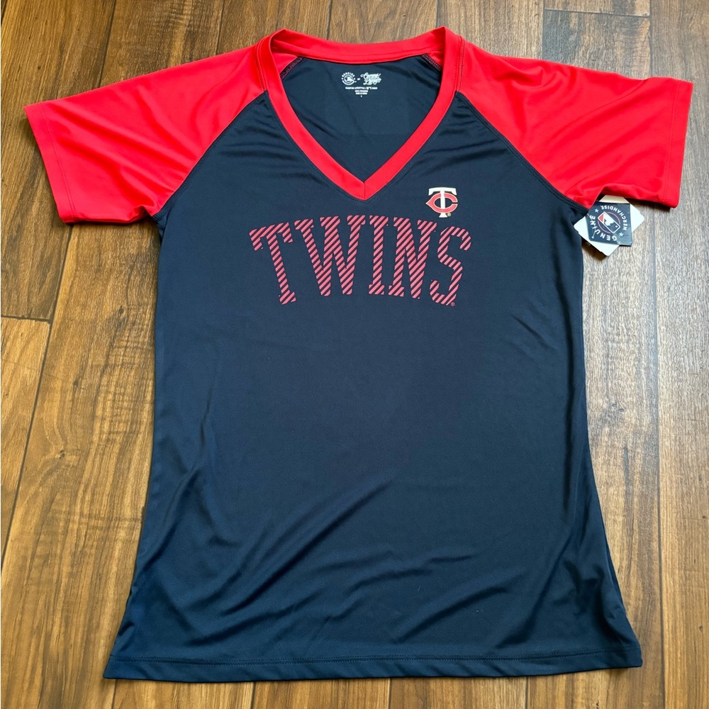 Minnesota Twins Woman V Neck Size XL * NEW